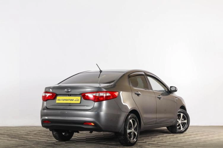 KIA Rio 6 из 6