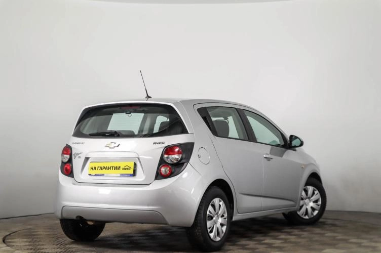 Chevrolet Aveo 4 из 6