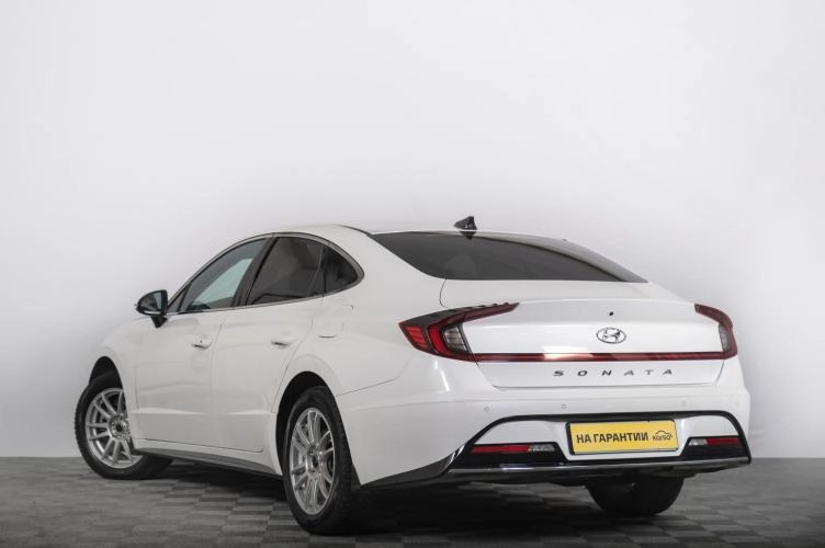 Hyundai Sonata 5 из 6