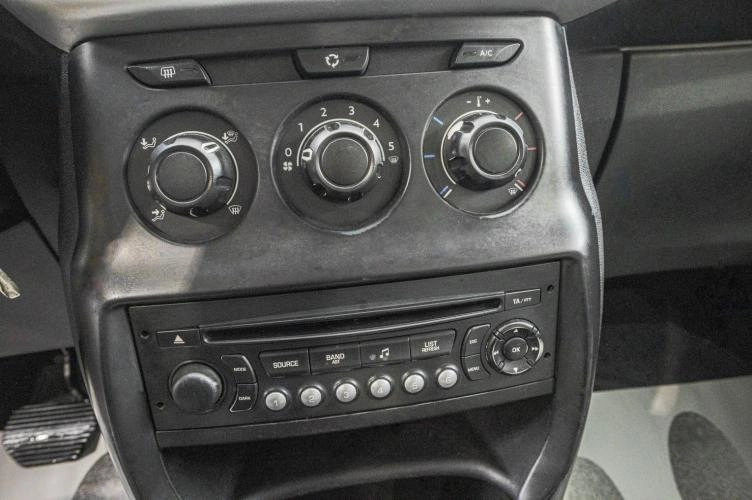 Citroen C3 15 из 21
