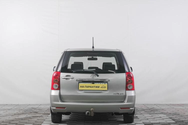 Toyota Raum 5 из 6
