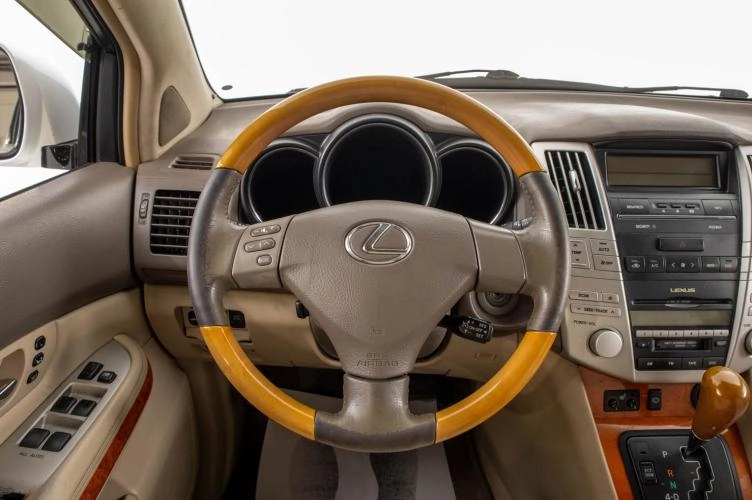 Lexus RX 15 из 28