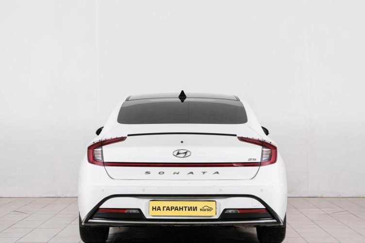 Hyundai Sonata 5 из 6