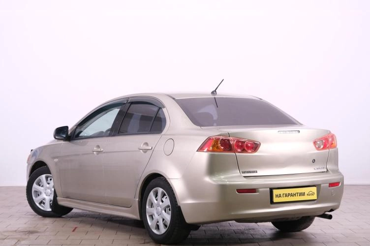 Mitsubishi Lancer 4 из 6