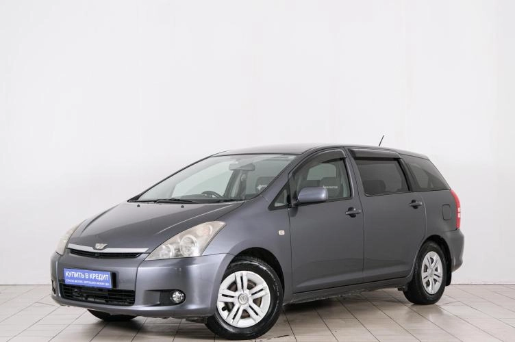 Toyota Wish 3 из 6