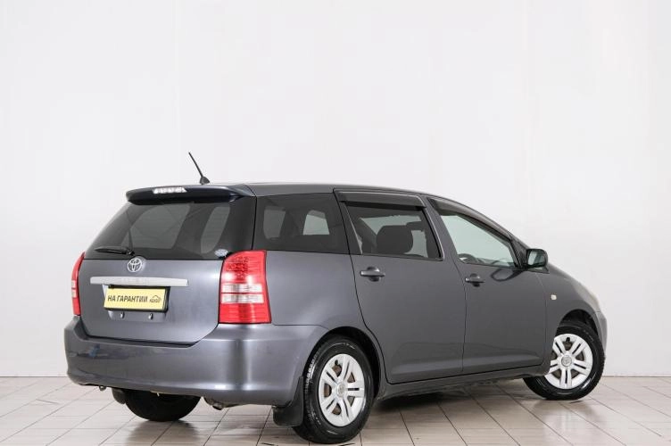 Toyota Wish 6 из 6