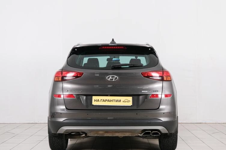 Hyundai Tucson 5 из 6