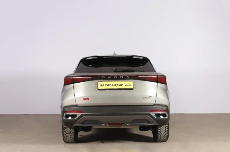 Omoda C5 5 из 6