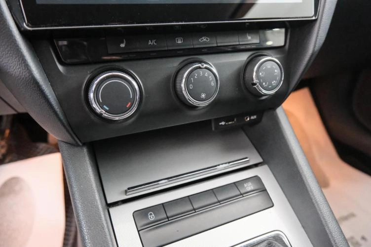 Skoda Octavia 17 из 21