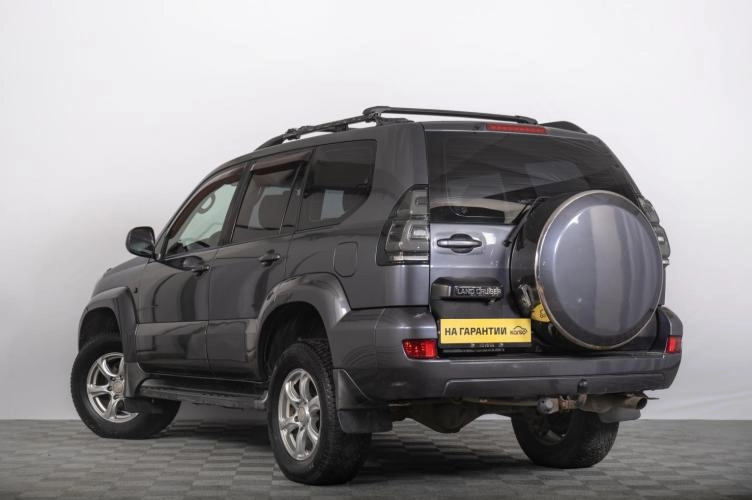 Toyota Land Cruiser Prado 5 из 6