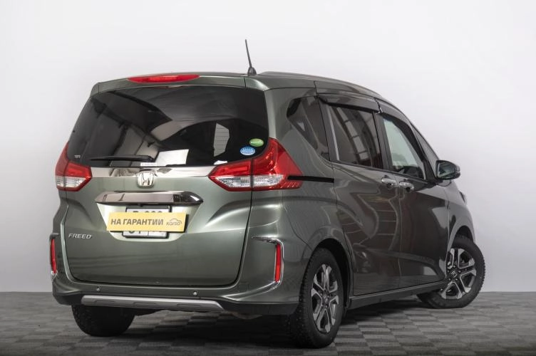 Honda Freed 6 из 6