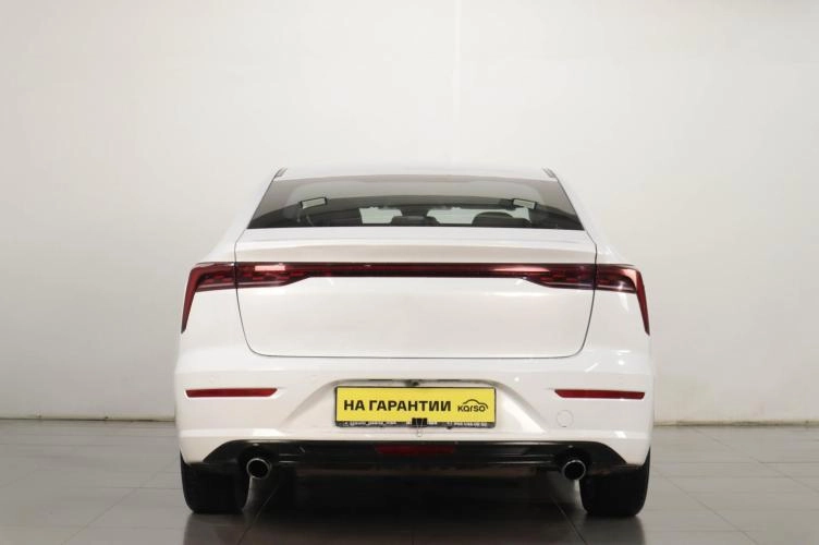 FAW Bestune B70 5 из 6