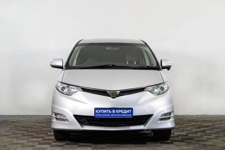 Toyota Estima 2 из 6