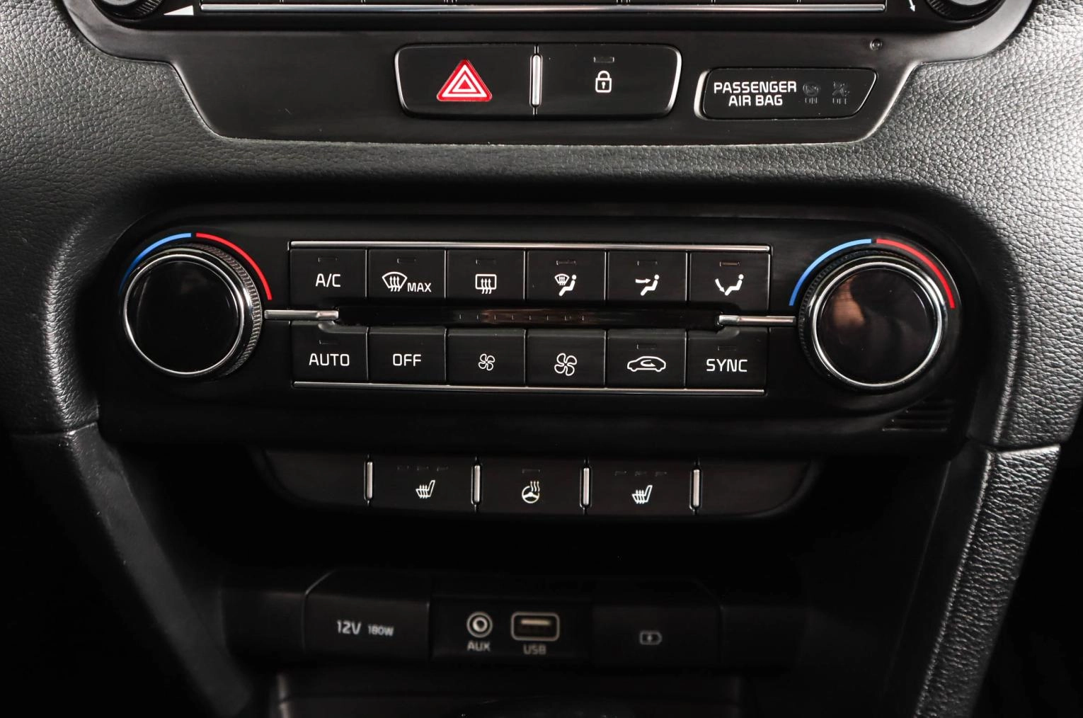 KIA cee'd 19 из 23