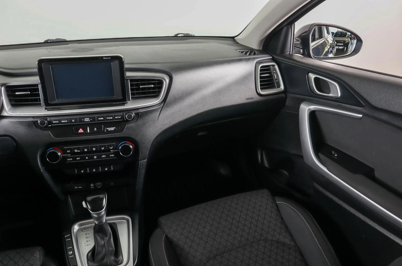 KIA cee'd 14 из 23