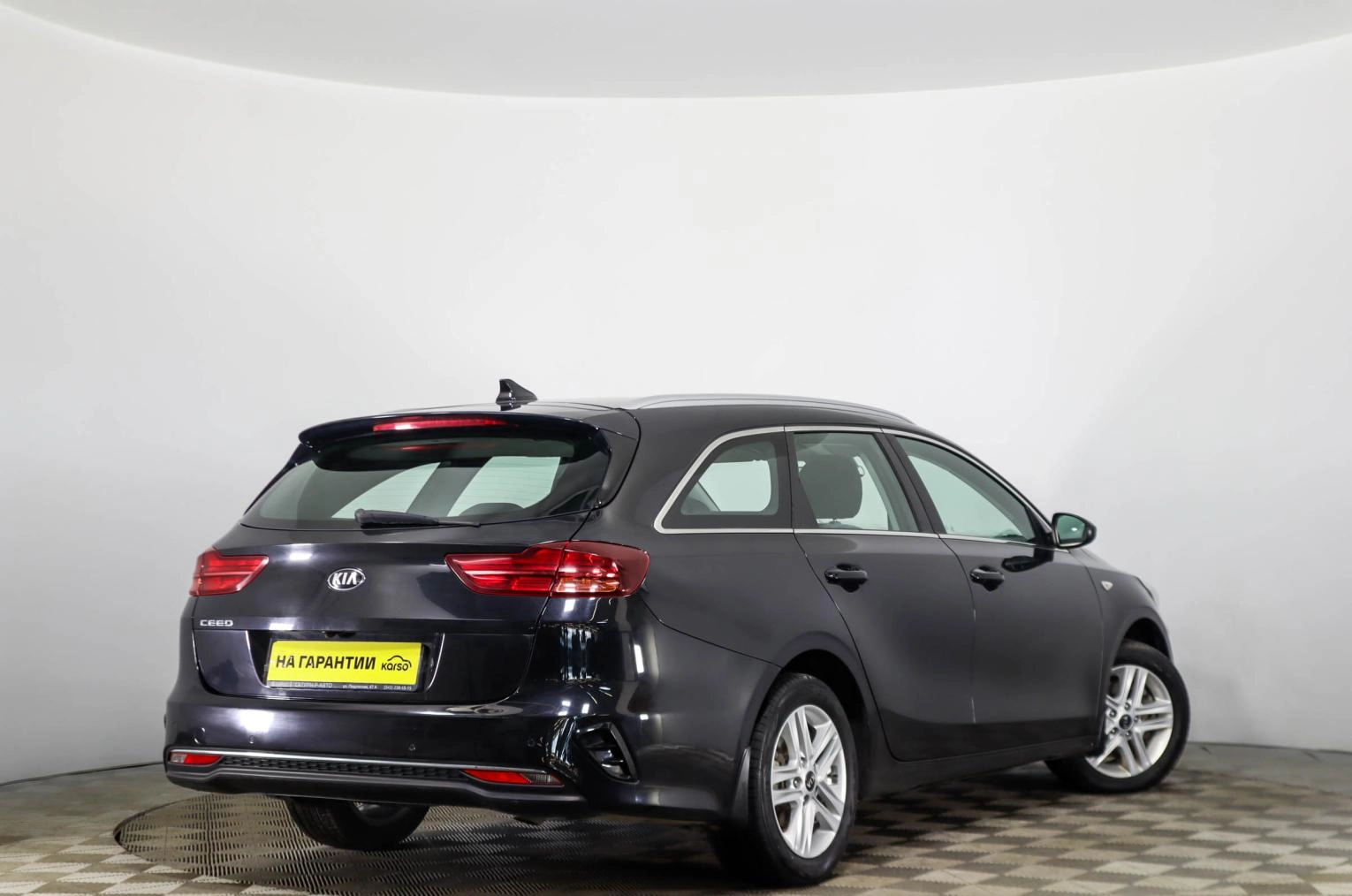 KIA cee'd 4 из 23