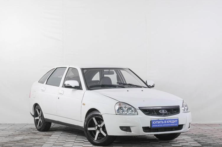 ВАЗ (LADA) Priora 1 из 6