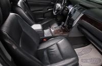 Toyota Camry 9 из 17