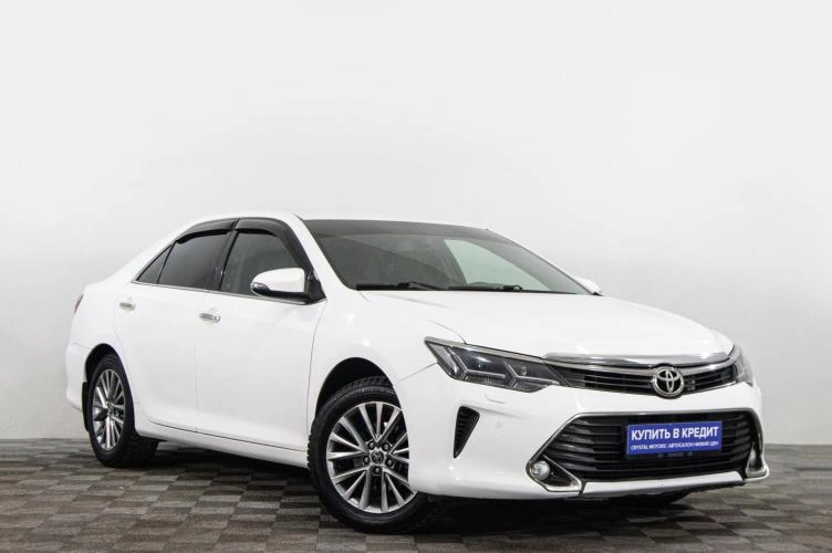 Toyota Camry 1 из 6