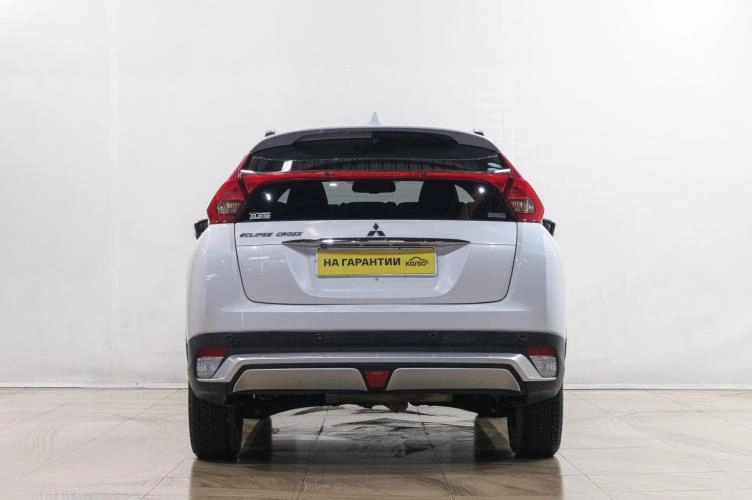 Mitsubishi Eclipse Cross 5 из 6