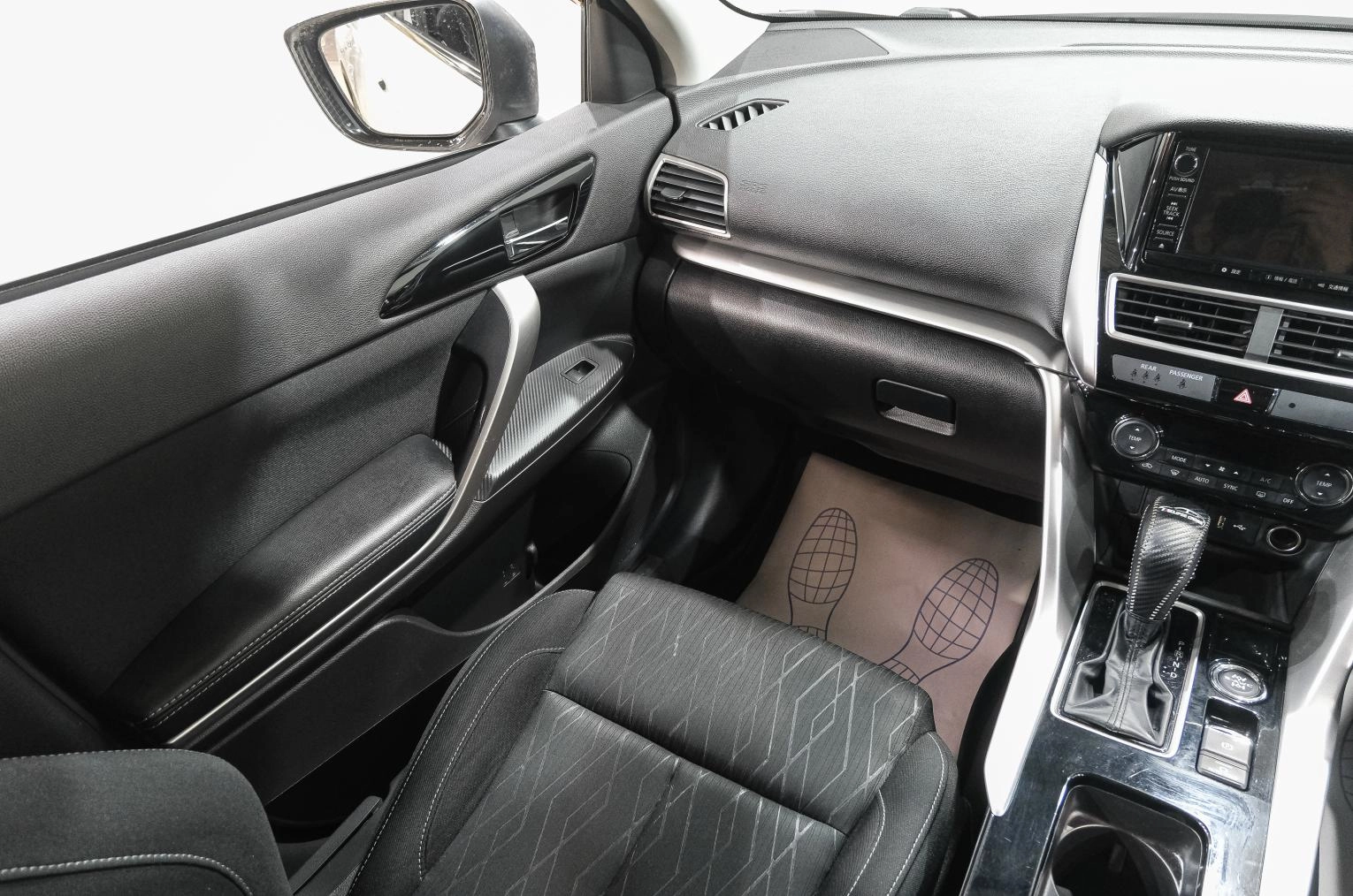 Mitsubishi Eclipse Cross 16 из 33