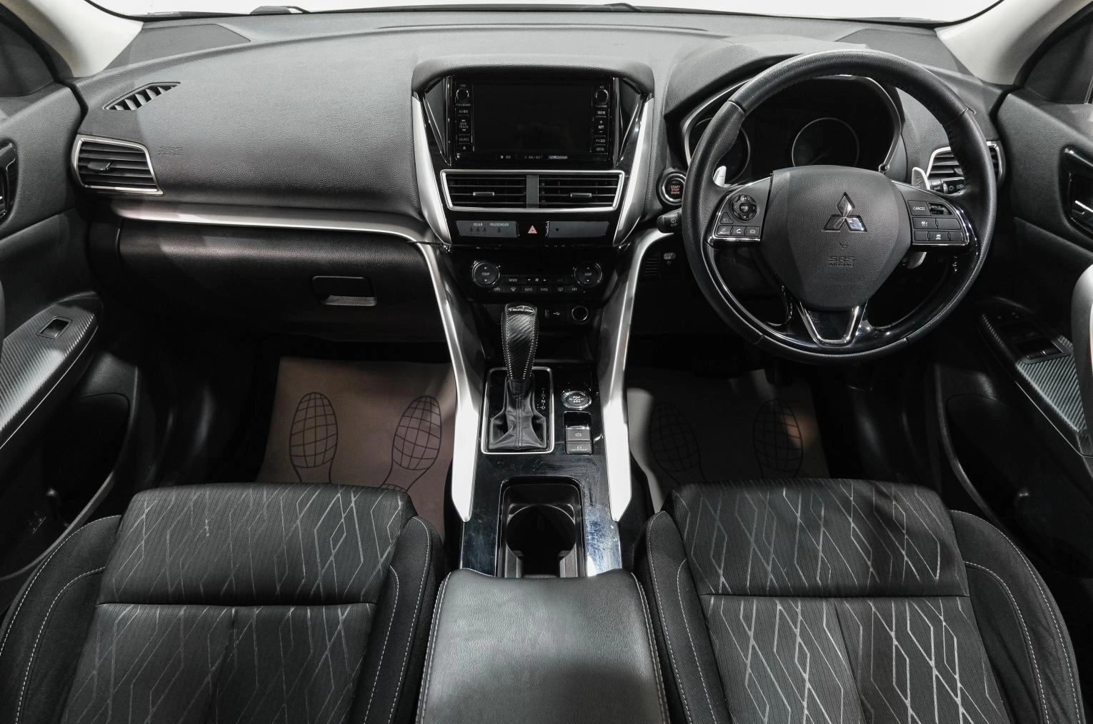 Mitsubishi Eclipse Cross 18 из 33