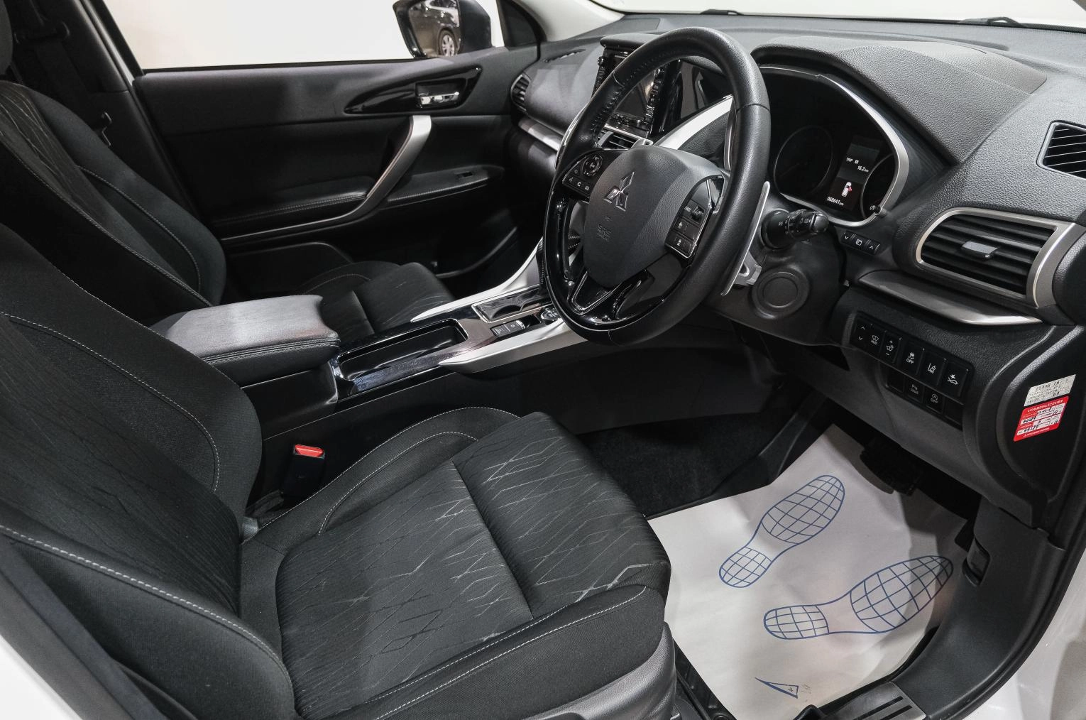Mitsubishi Eclipse Cross 12 из 33