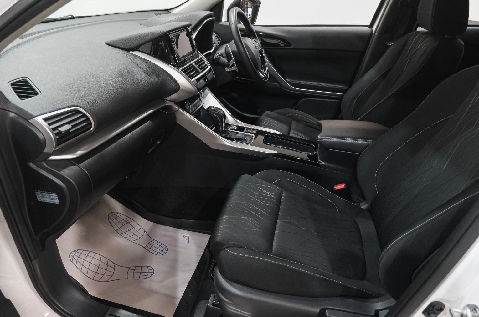 Mitsubishi Eclipse Cross 14 из 33