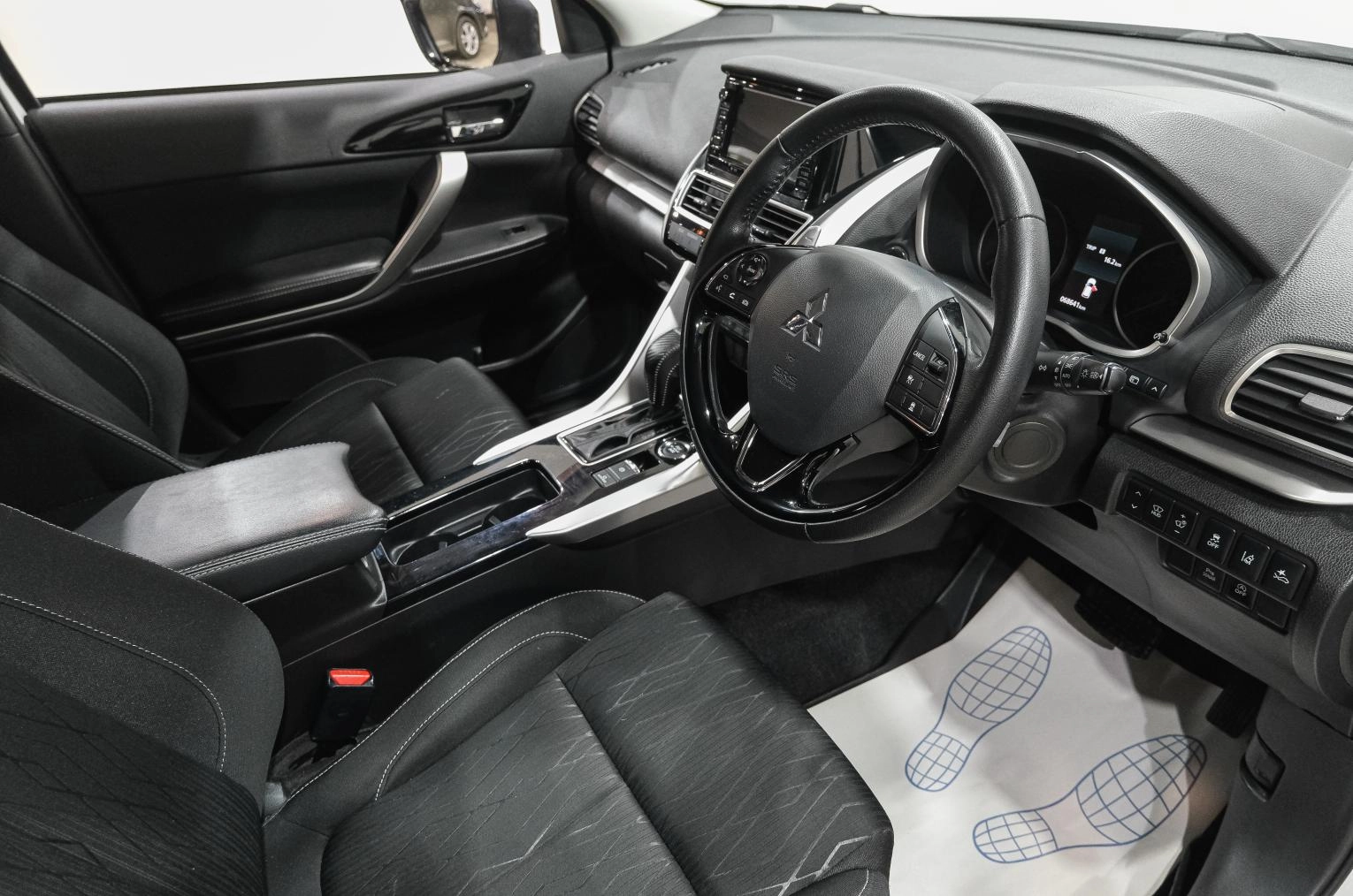 Mitsubishi Eclipse Cross 13 из 33