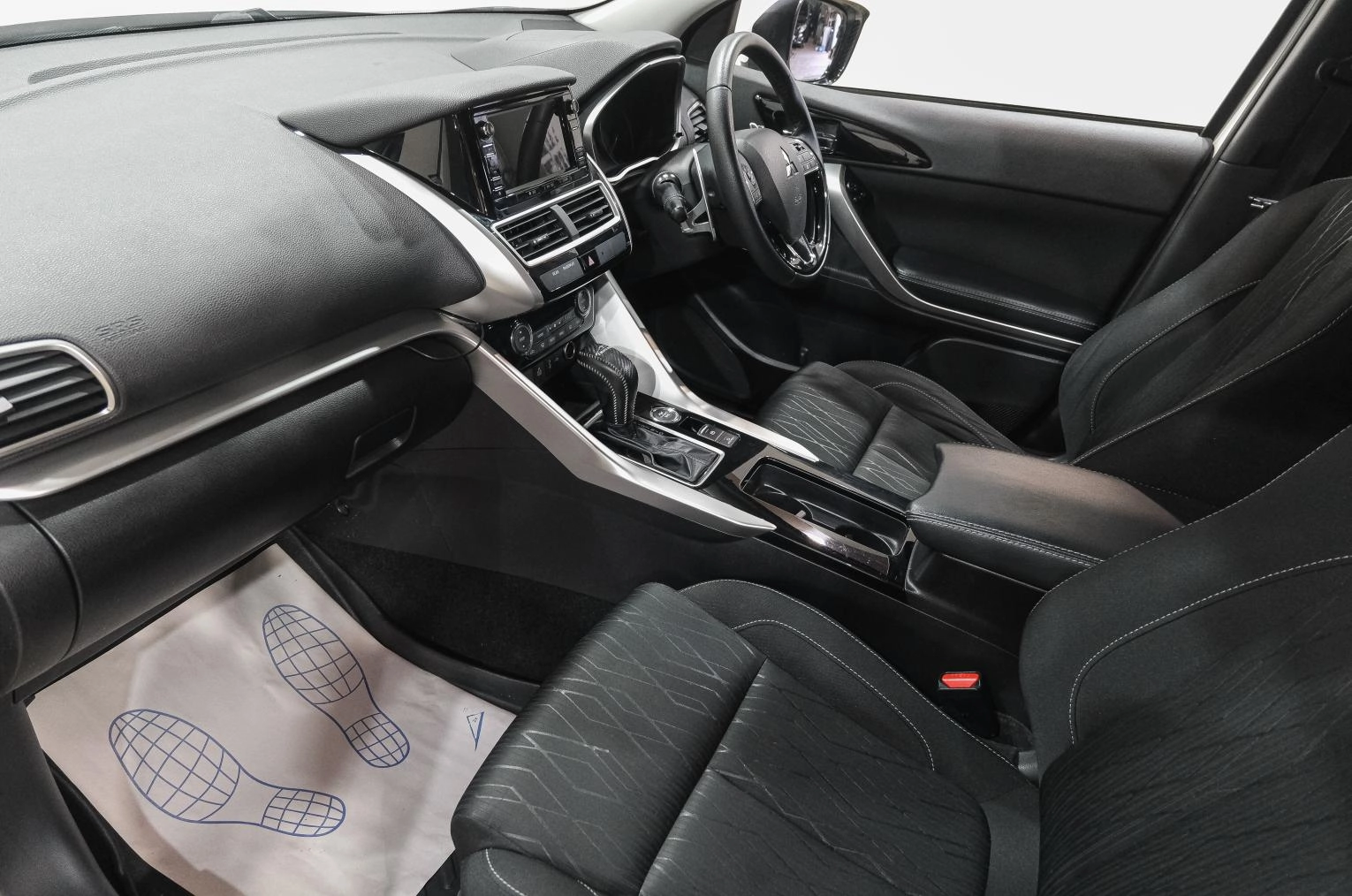Mitsubishi Eclipse Cross 15 из 33