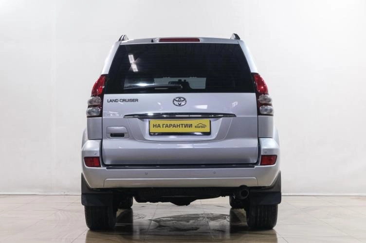 Toyota Land Cruiser Prado 5 из 6