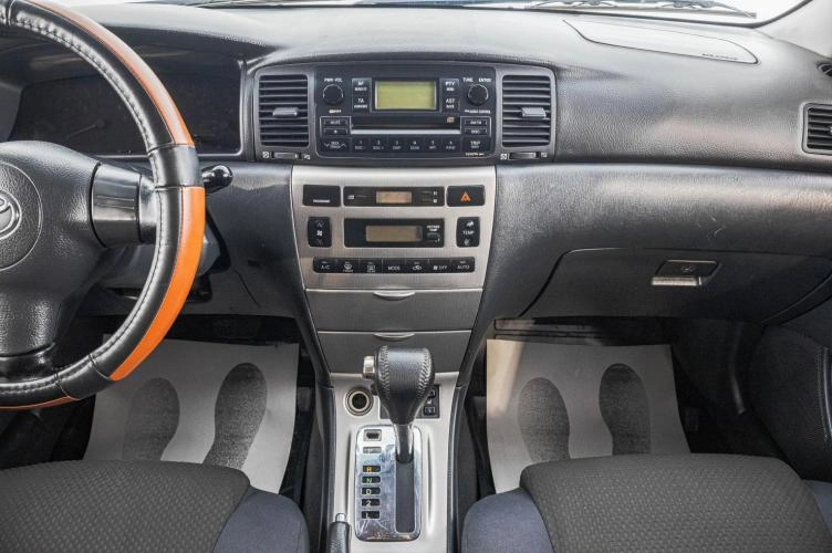 Toyota Corolla 17 из 25