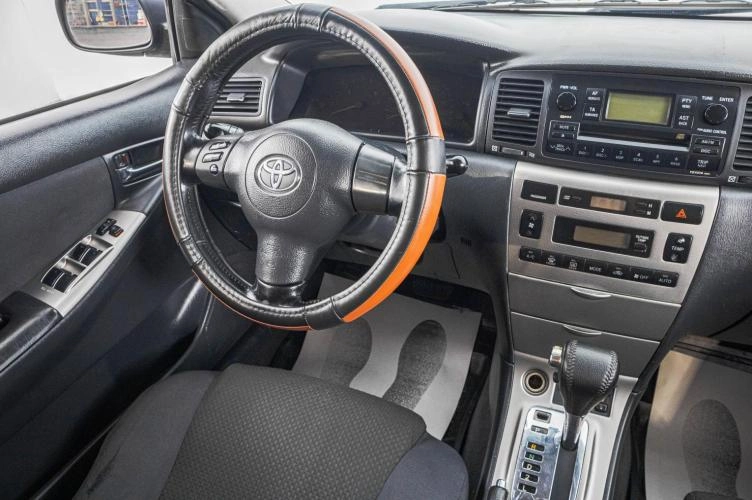 Toyota Corolla 16 из 25