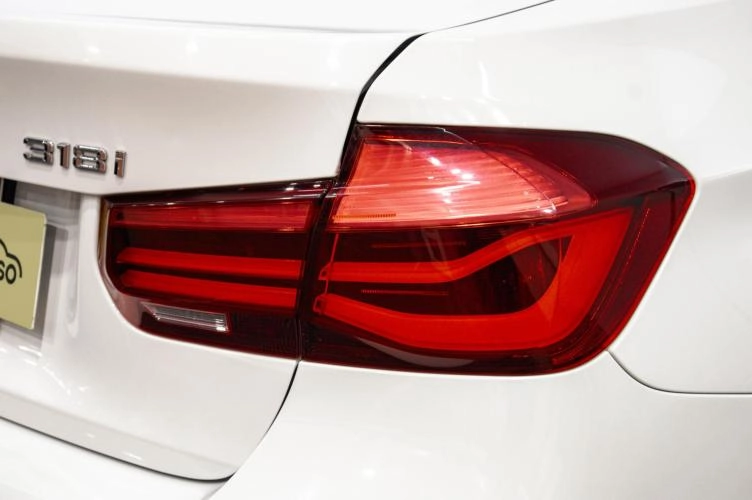 BMW 3 серия 9 из 29