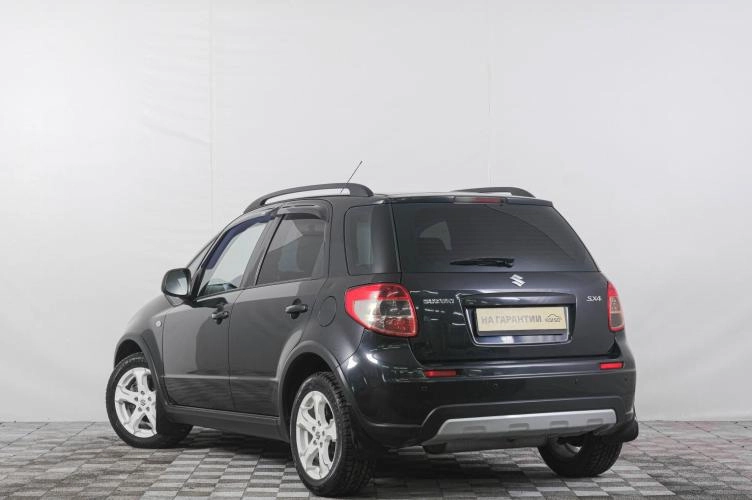 Suzuki SX4 4 из 6
