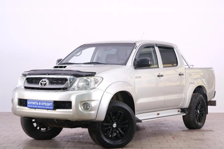 Toyota Hilux 3 из 6
