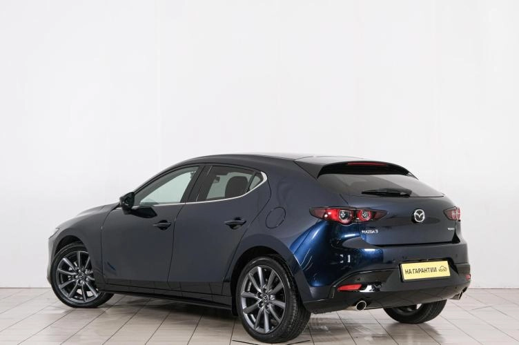 Mazda 3 4 из 6