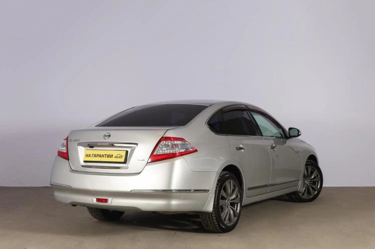 Nissan Teana 4 из 6
