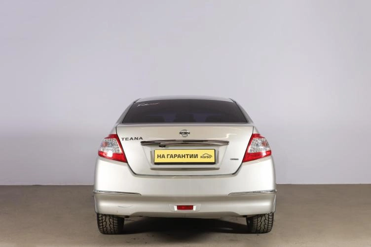 Nissan Teana 5 из 6