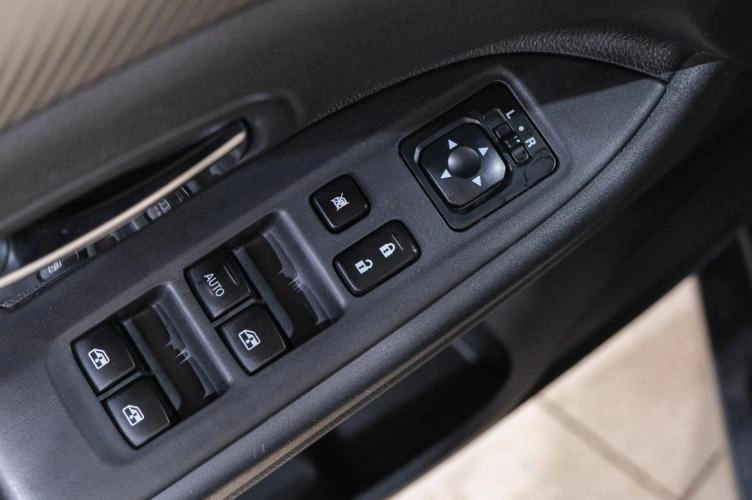 Mitsubishi Outlander 23 из 27