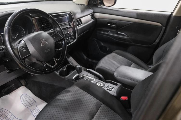 Mitsubishi Outlander 12 из 27