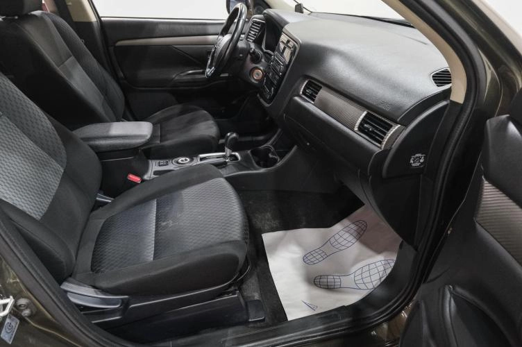 Mitsubishi Outlander 9 из 27
