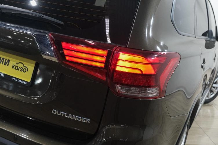 Mitsubishi Outlander 7 из 27