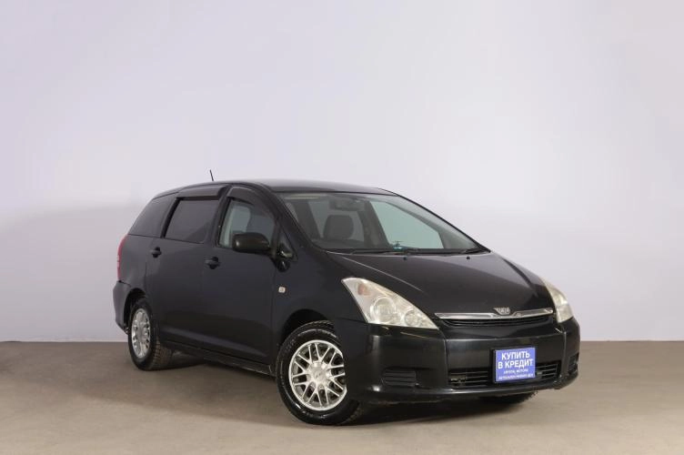 Toyota Wish 1 из 6