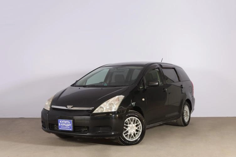 Toyota Wish 3 из 6