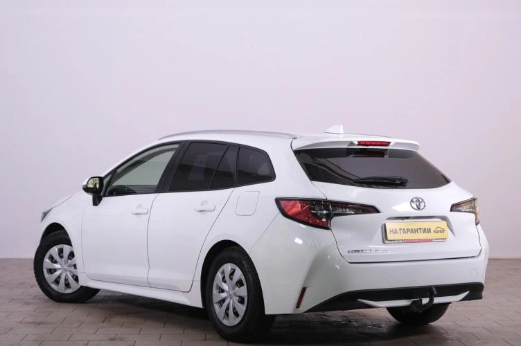 Toyota Corolla 4 из 6