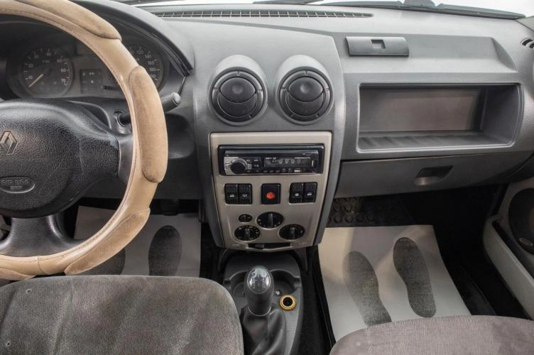 Renault Logan 11 из 19