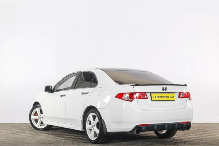 Honda Accord 4 из 6