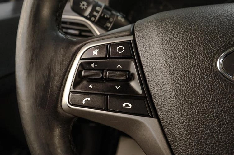 Hyundai Solaris 10 из 18