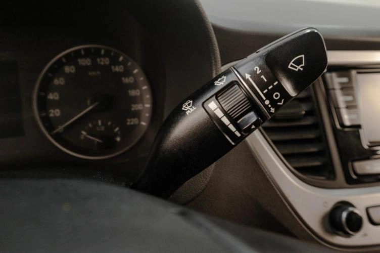 Hyundai Solaris 12 из 18